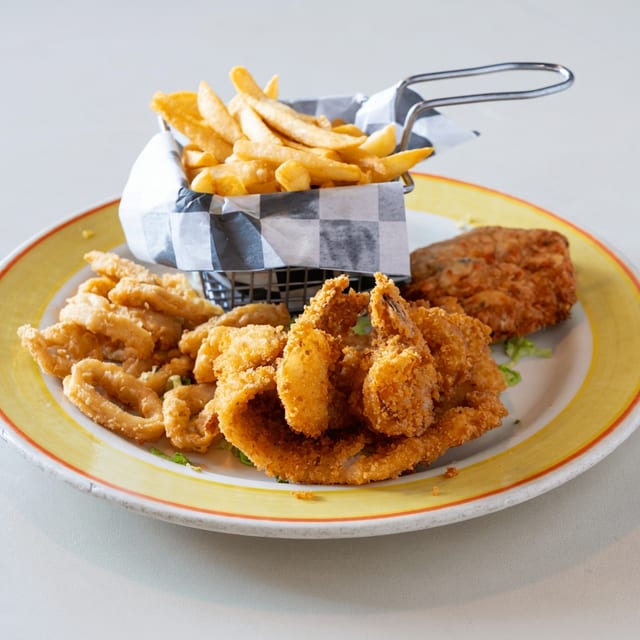 Fried Seafood Combo.